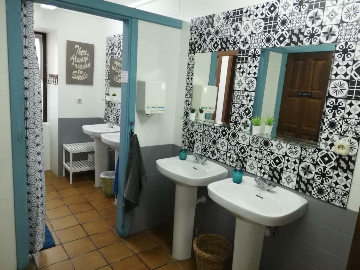 Refugio La Ardilla Real Hostel โปซาดา เด วาลเดออน ภายนอก รูปภาพ